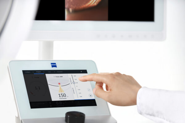 Laser de tratamiento VISULAS yag - Imagen 3